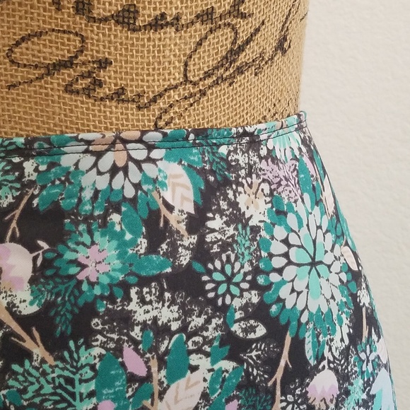 FRENCHI abstract floral print mini skirt Ruffle Bottom Small - Picture 6 of 7